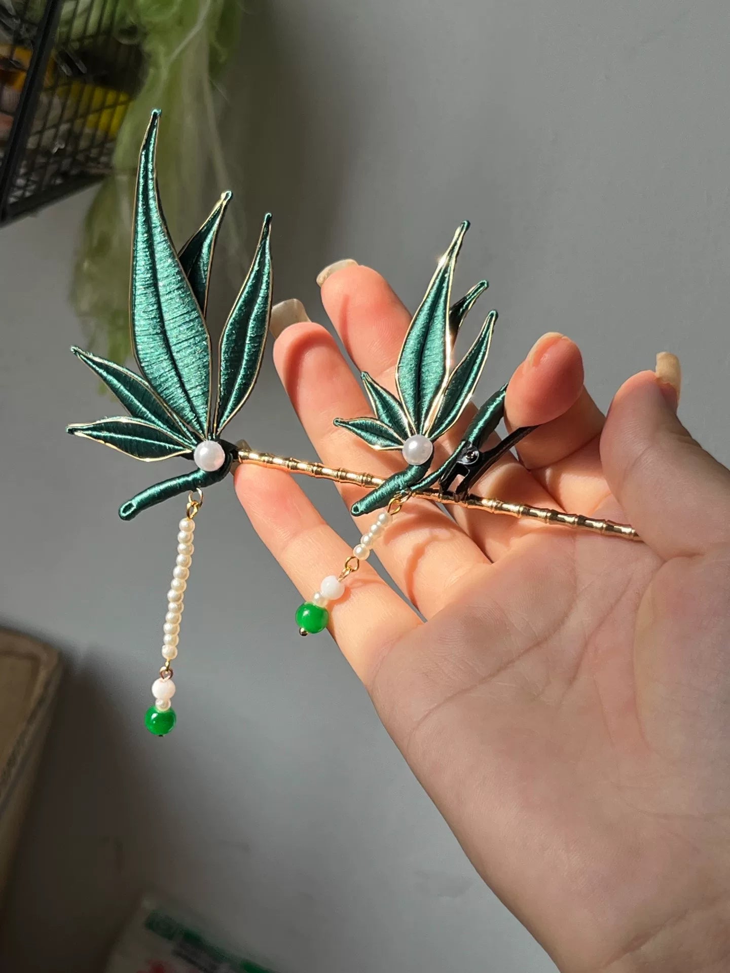 Handmade Chanhua bamboo - leaf hairpin with pearl and bead tassel-4