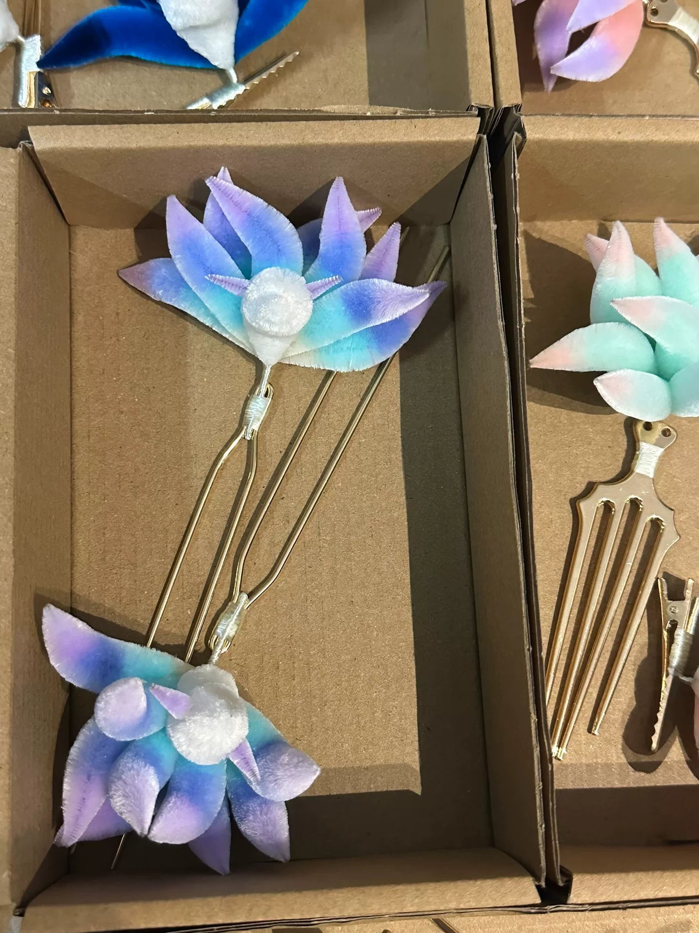 PF073 - Nine Tailed Fox Ronghua Hairpin - Wholesale