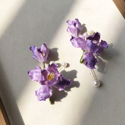 Spilla Iris Ronghua Fatta a Mano - Spilla da Balia Artigianale Floreale in Seta