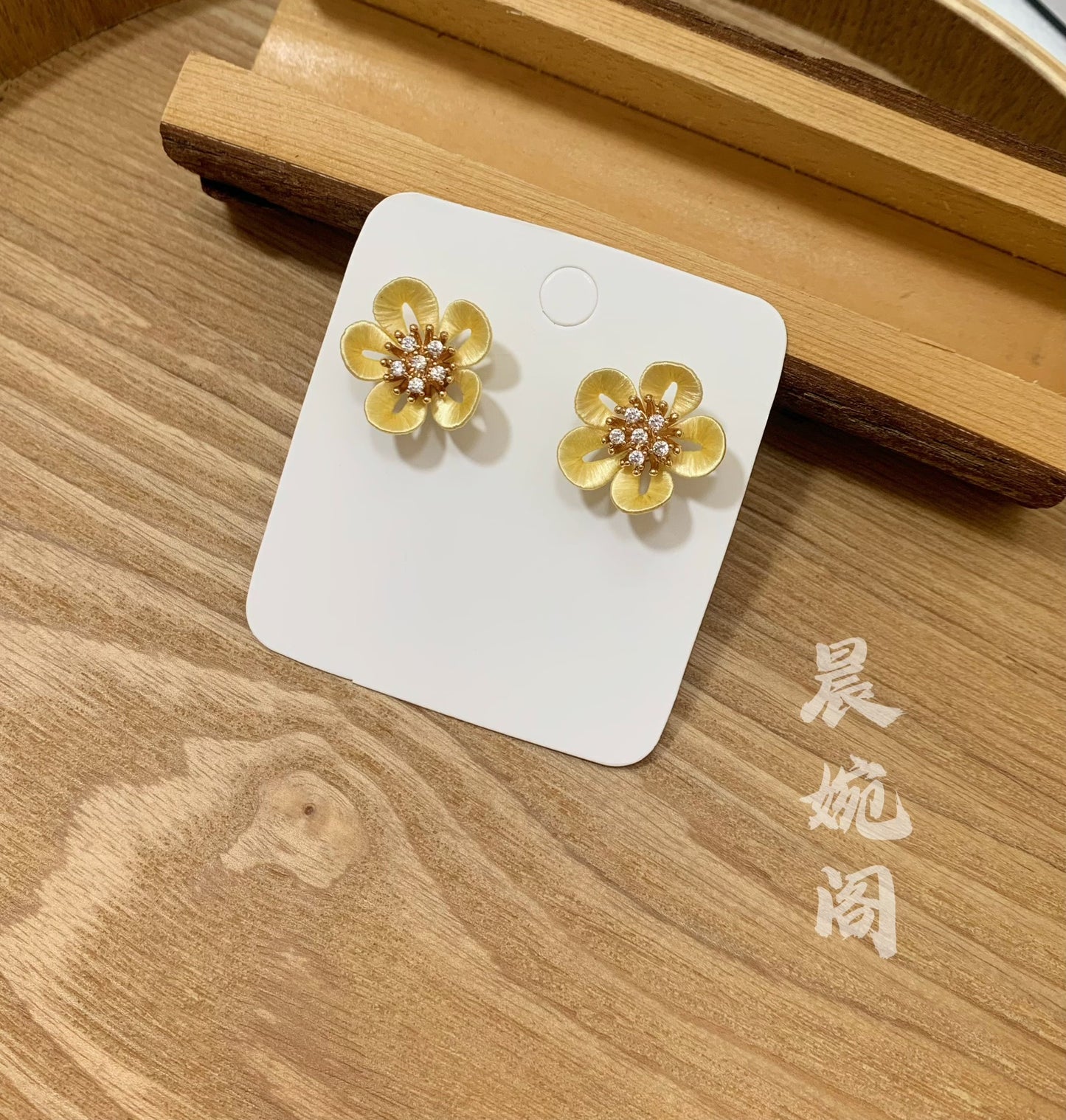 PF017 - Chanhua Earrings - Wholesale