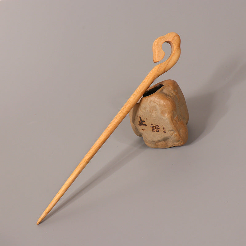 PF099 - 18cm Peach Wood Hair Sticks - Wholesale
