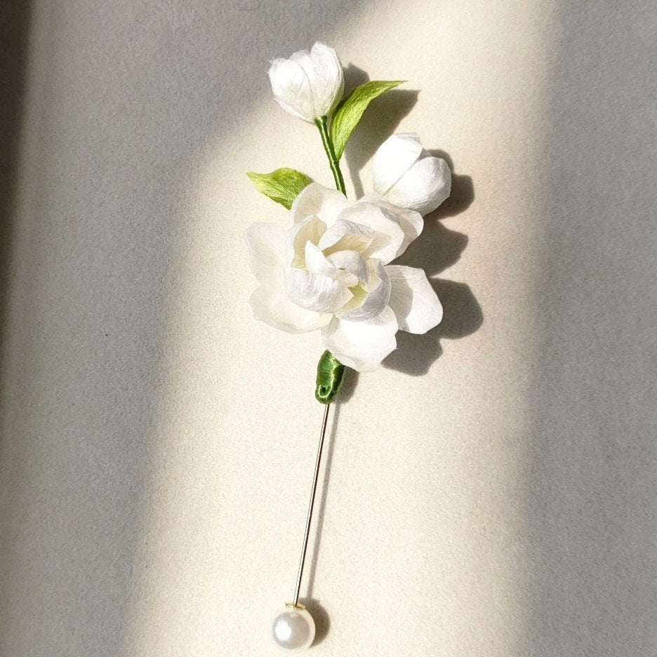 Handmade Jasmine Ronghua Brooch - Artisanal Silk Floral Lapel Pin