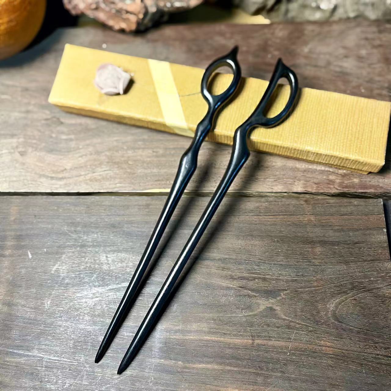 PF191 - 19cm Scissors Ebony Hair Sticks - Wholesale