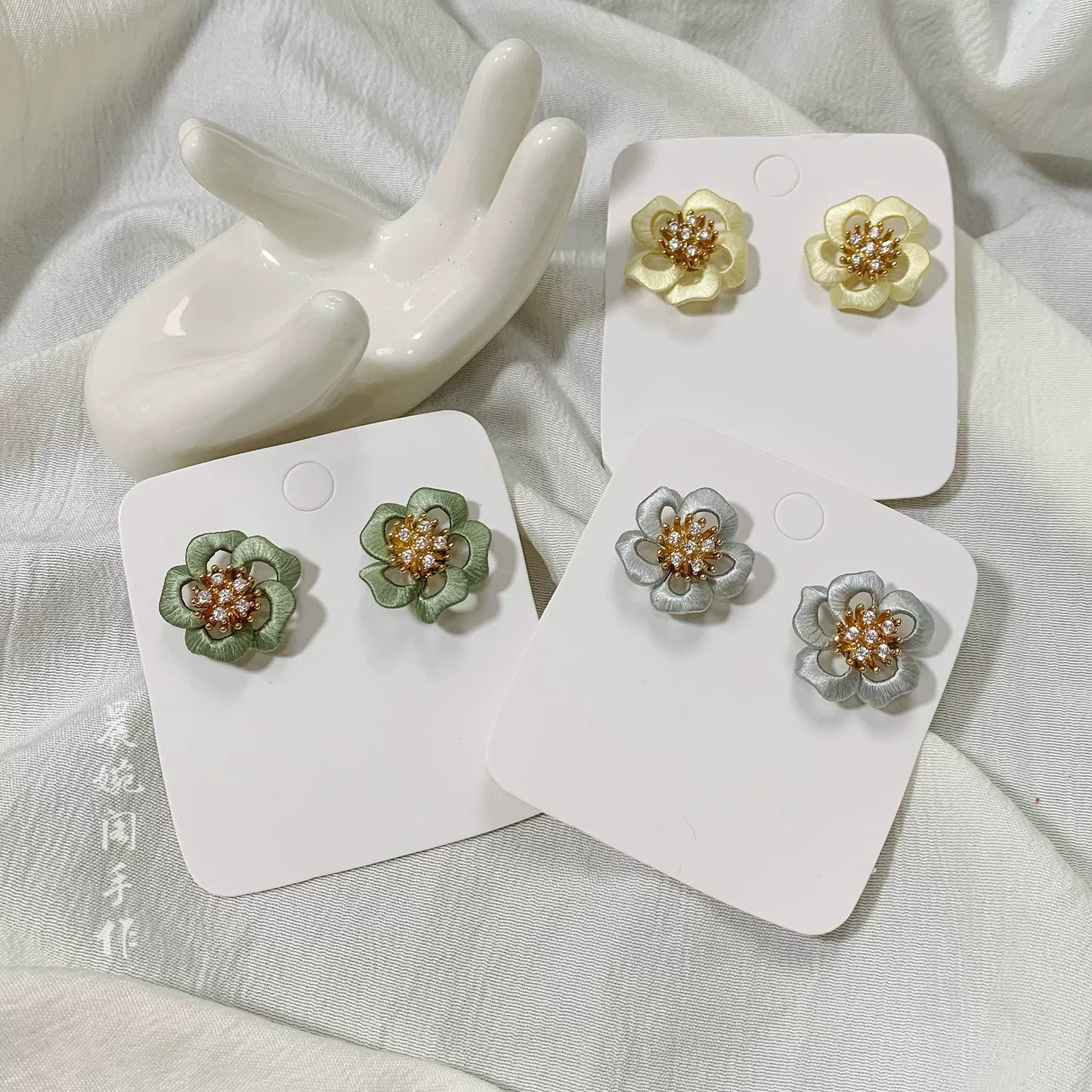 PF015 - Rose Chanhua Earrings - Wholesale