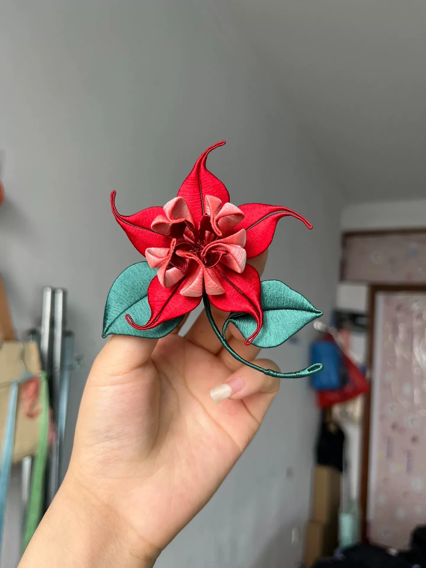 Handmade Chanhua Lu Chen Mandala Flower Brooch with red flower and green leaves-5