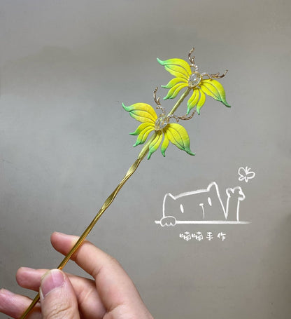 Handmade Chanhua Deer Floral Hair Pin - Hanfu Inspired Artisanal Hair Accessory