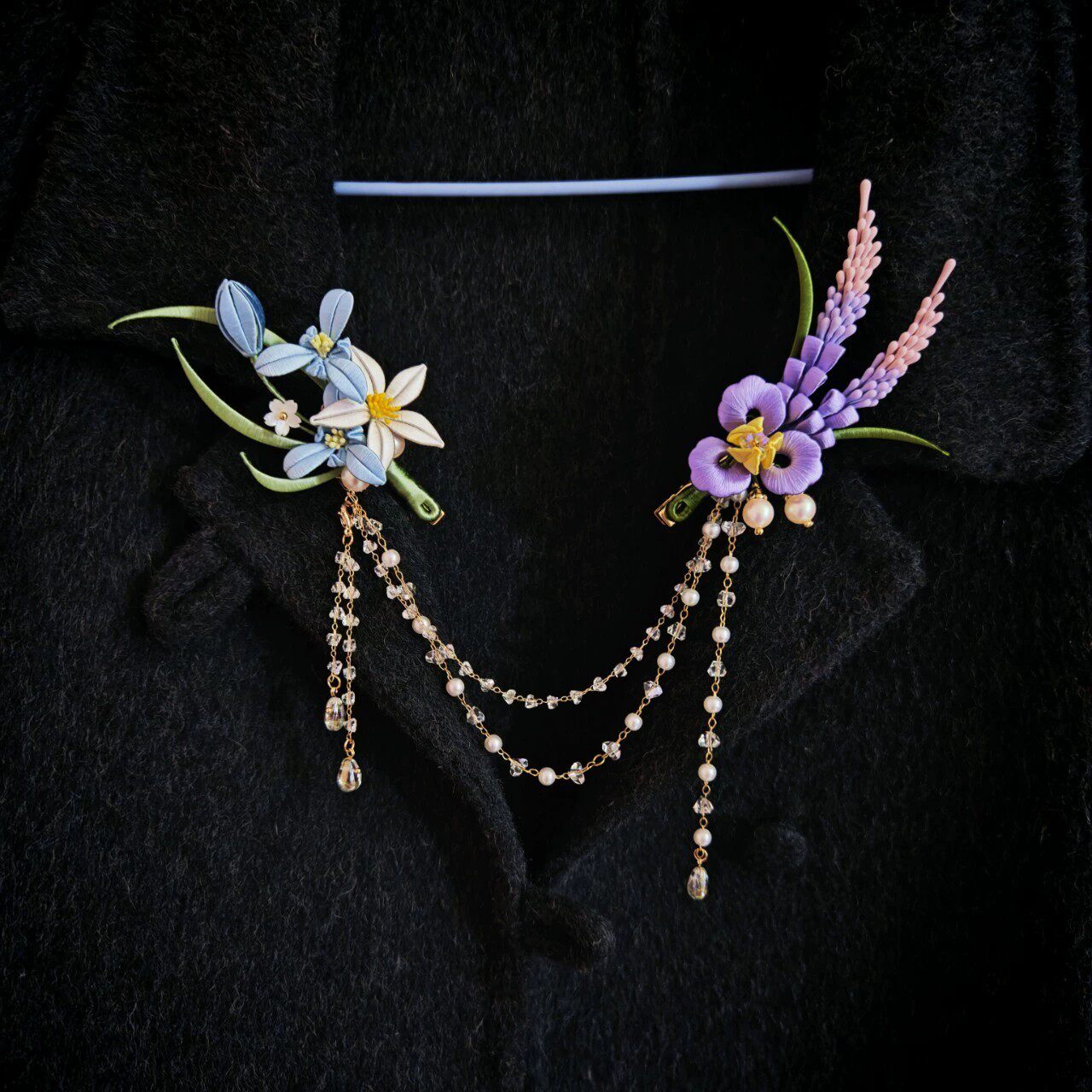 Chanhua Handmade Flower Brooch - Iris or Orchid