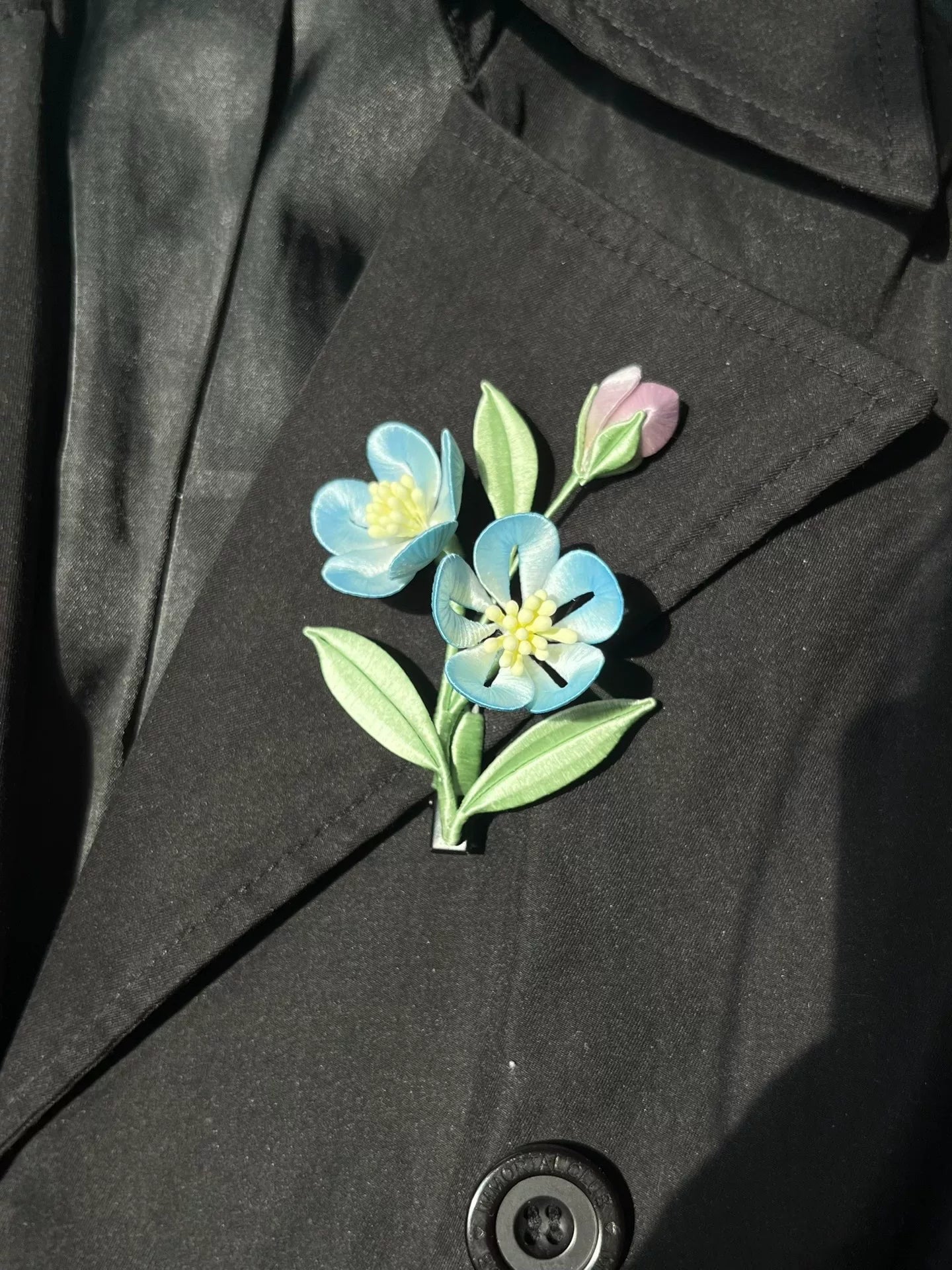 A hand - made Chanhua hair clip with blue flowers, green leaves and a budding flower-4
