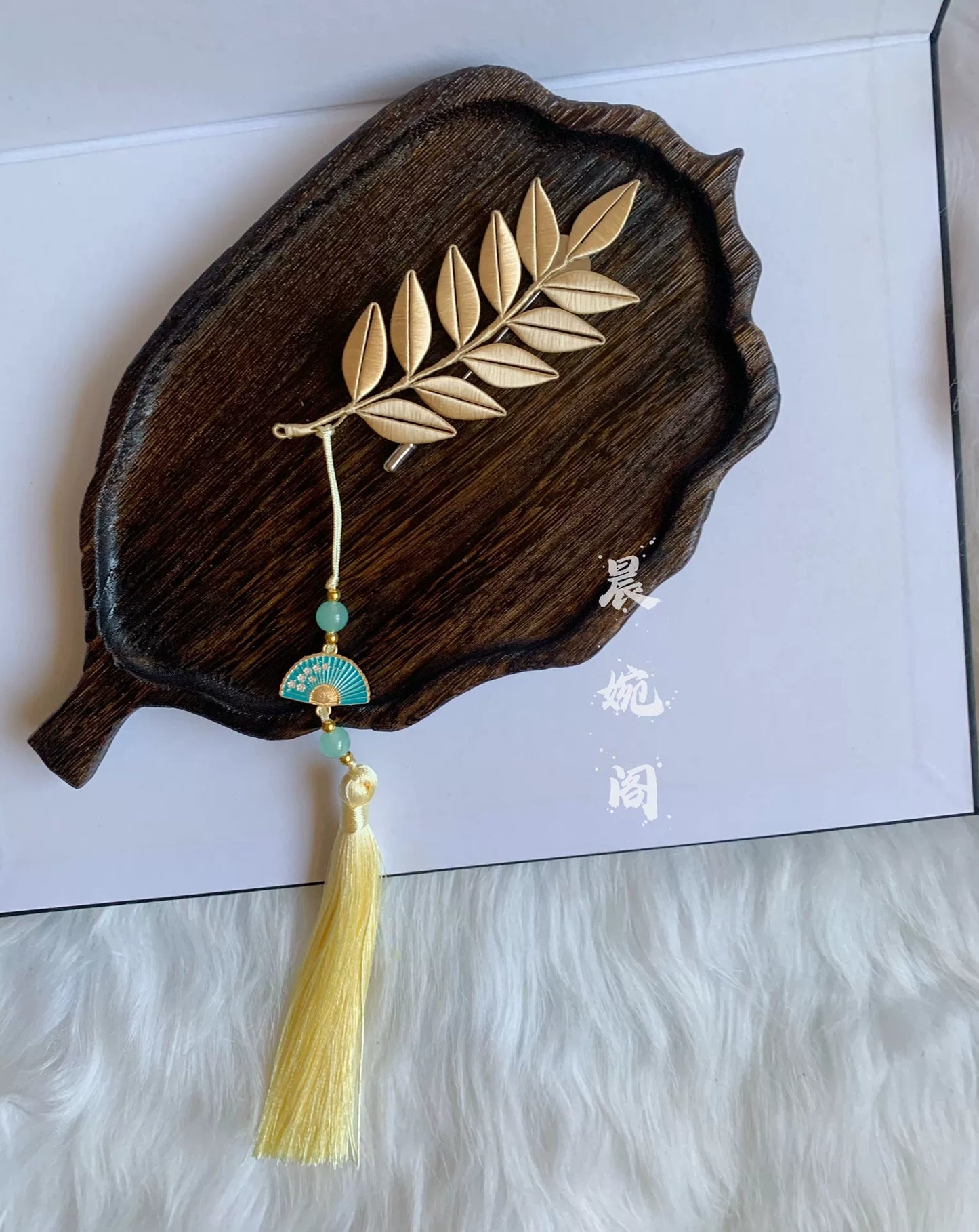 PF028 - Chanhua Brooch - Wholesale