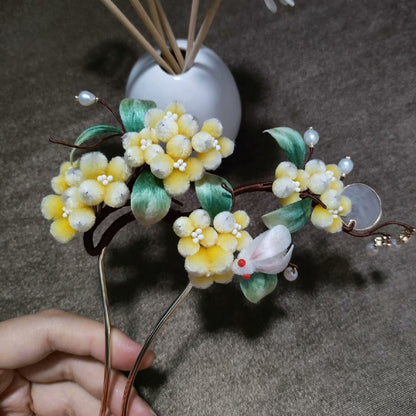 Handmade Ronghua Silk Velvet Osmanthus Flower and Moon Rabbit Hairpin