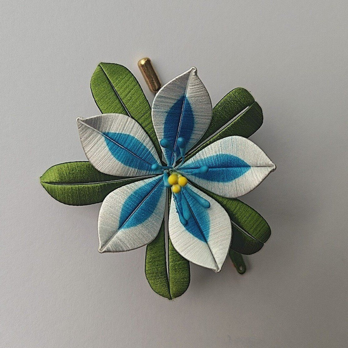 Handmade Thread-Wrapped Silent Princess Brooch - Artisanal Chanhua Floral Pin