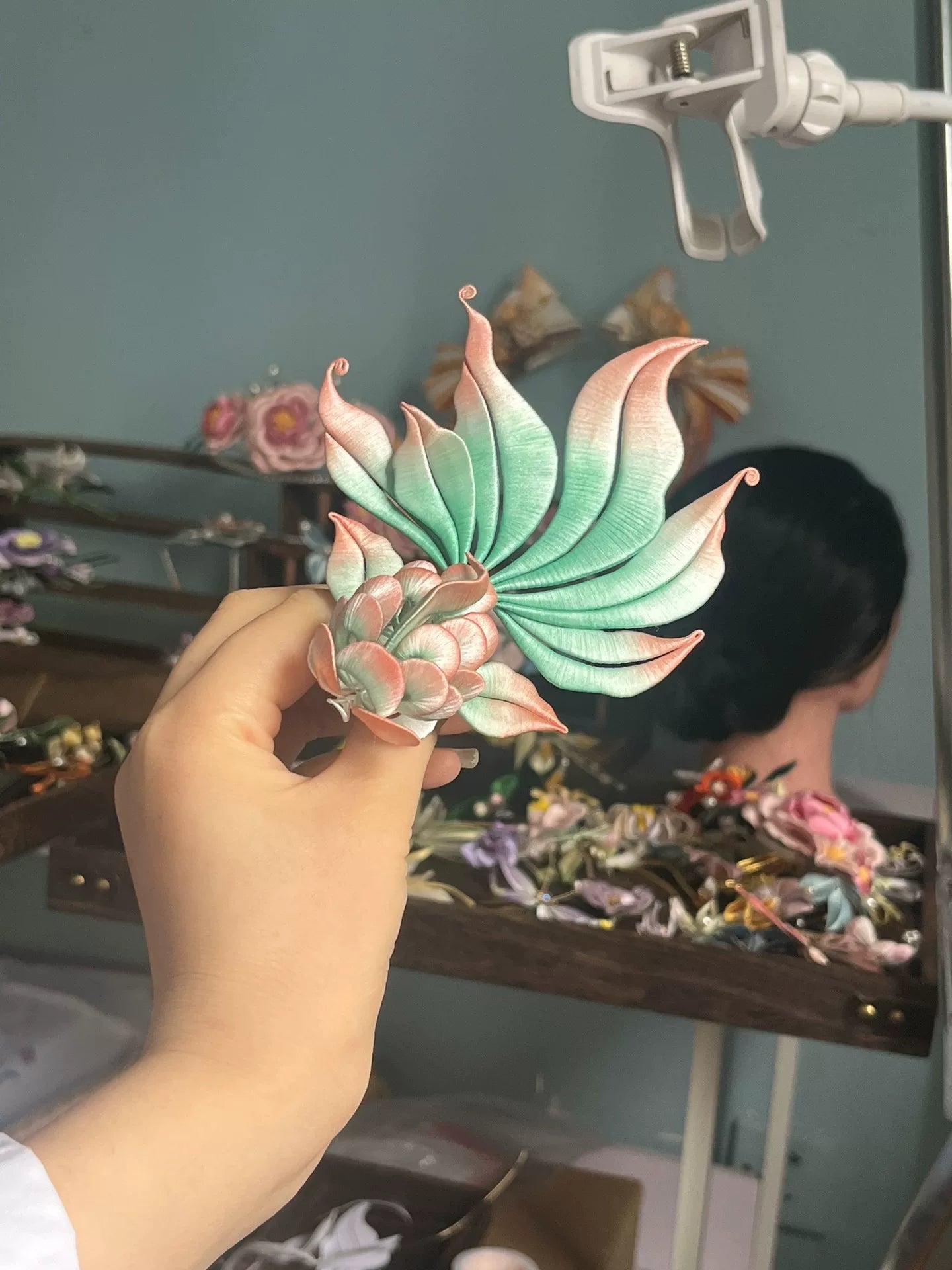 Handmade Chanhua dyed goldfish with orange - red color and flowing fins-3