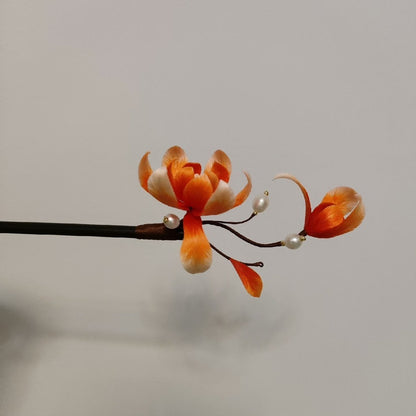 Handmade Ronghua Magnolia Hairpin - White & Green with Pearl - Wedding & Daily