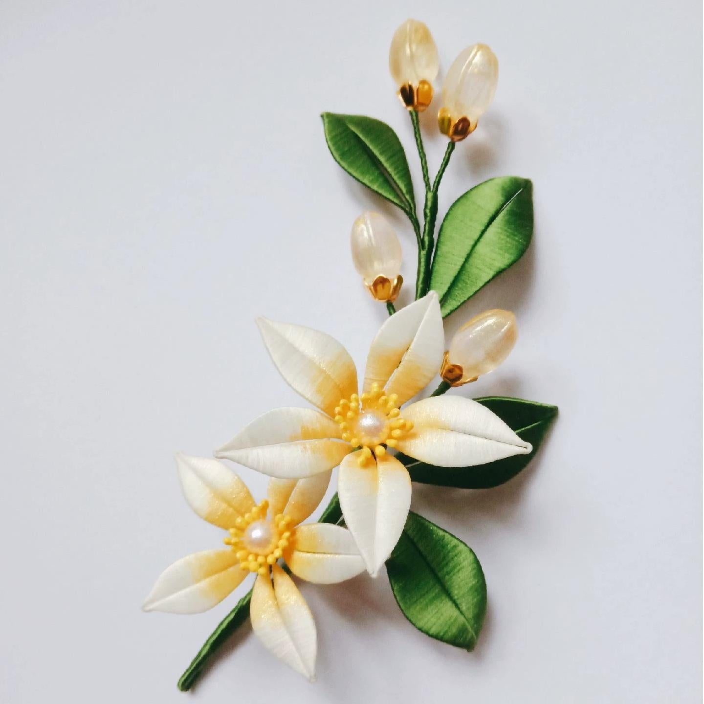 Broche fleur sur mesure - Broche en soie (Chanhua)