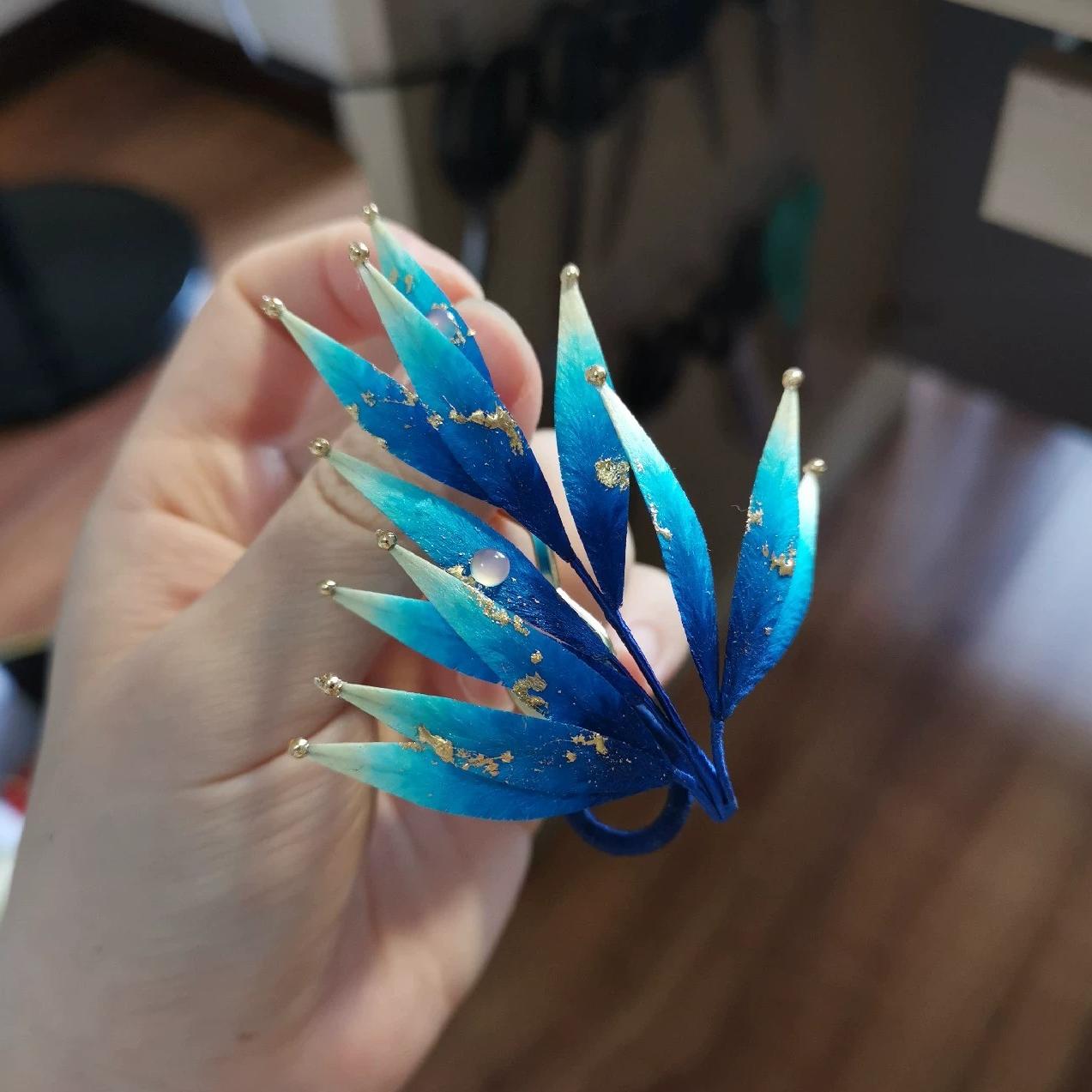 Spilla personalizzata con foglie blu - Spilla di seta (Ronghua)