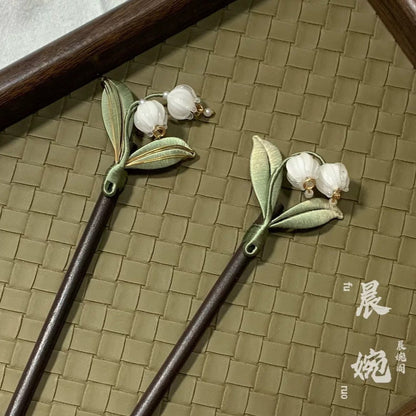 Handmade Chanhua Lily of the Valley Brooch - Thread Flower Pin with Glass Bells