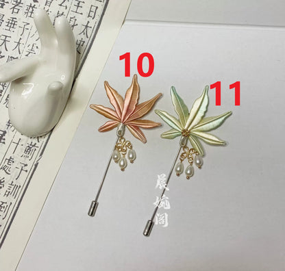 Handmade Chanhua Maple Leaf Brooch - Thread Maple Leaf Pin with Pearl Drops