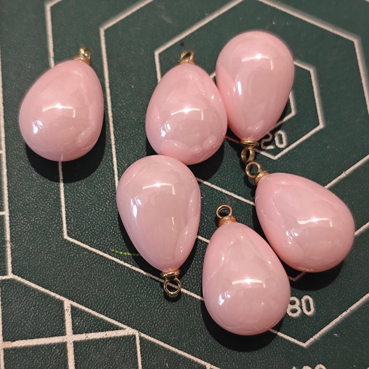 5 Pieces HB009(B) Creamy Pink Teardrop Charms – Small ABS Pendants for DIY Jewelry, Ronghua & Chanhua