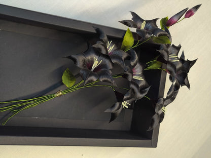 Bouquet di Fiori di Datura Neri e Rossi Ronghua Fatti a Mano | Grappolo di Fiori Triplo Mandala in Velluto di Seta di Gelso