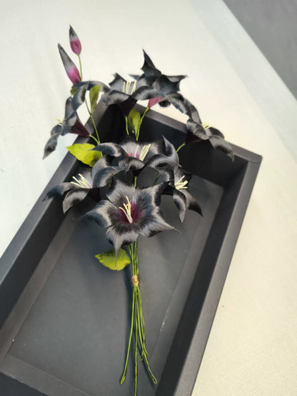 Bouquet di Fiori di Datura Neri e Rossi Ronghua Fatti a Mano | Grappolo di Fiori Triplo Mandala in Velluto di Seta di Gelso