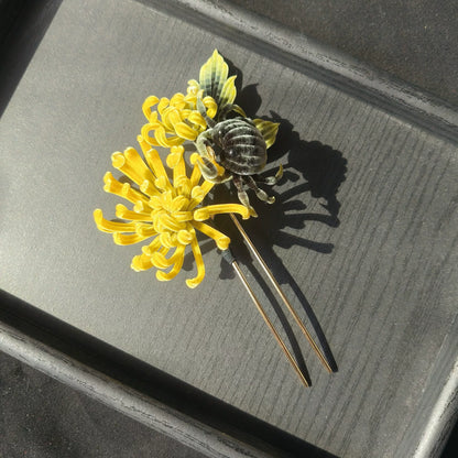 Épingle à cheveux faite main en chrysanthème de Ronghua - Accessoire de cheveux en fleur de soie naturelle