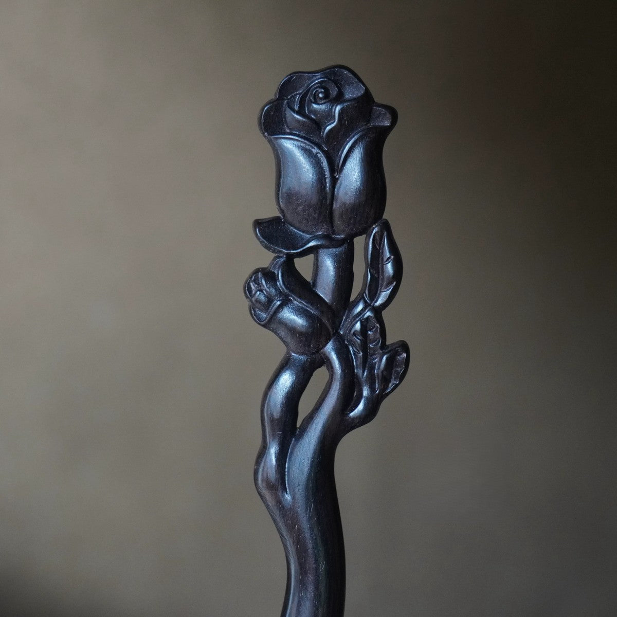Bastoncino per capelli in legno d'ebano africano naturale - Design a rosa #玫瑰