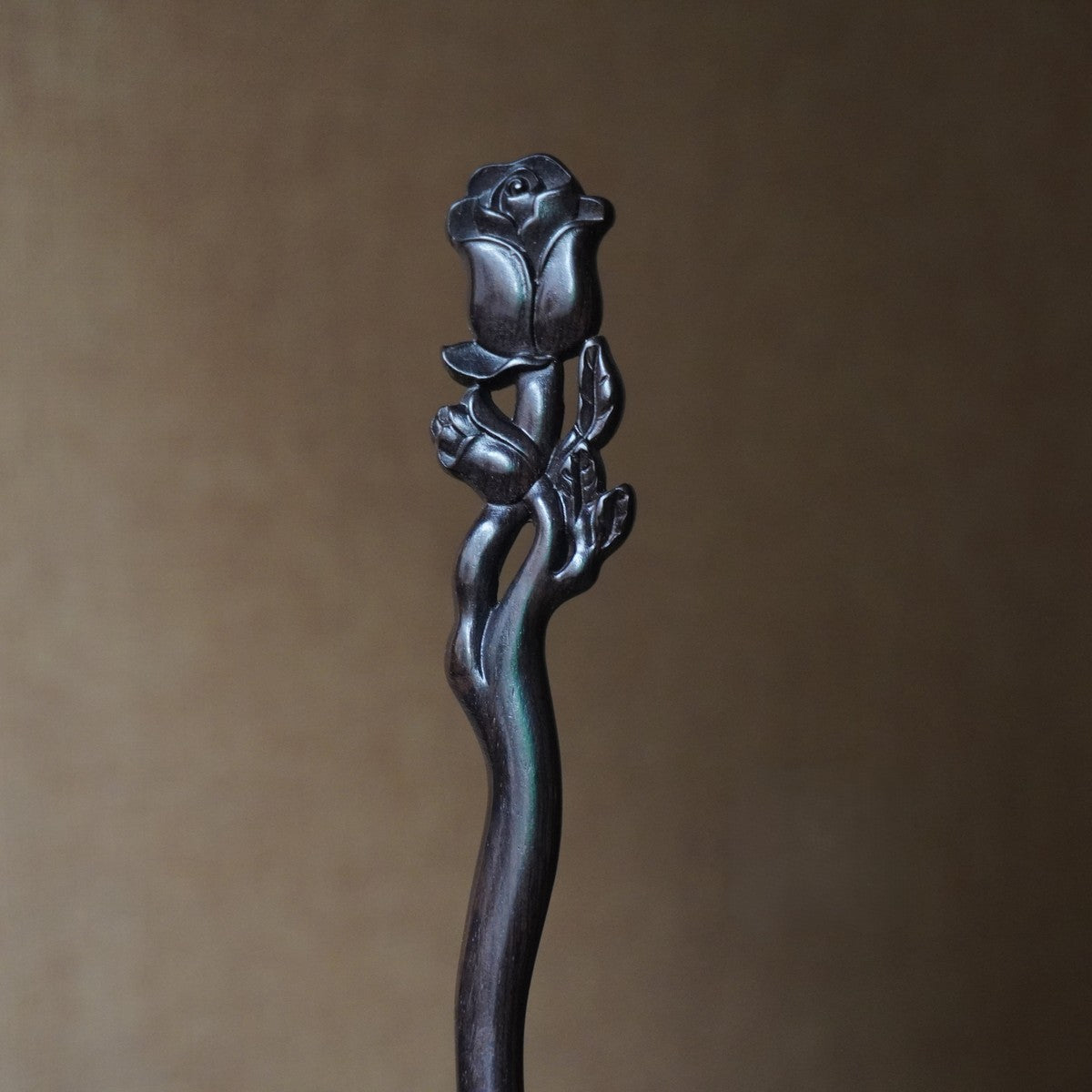 Bastoncino per capelli in legno d'ebano africano naturale - Design a rosa #玫瑰