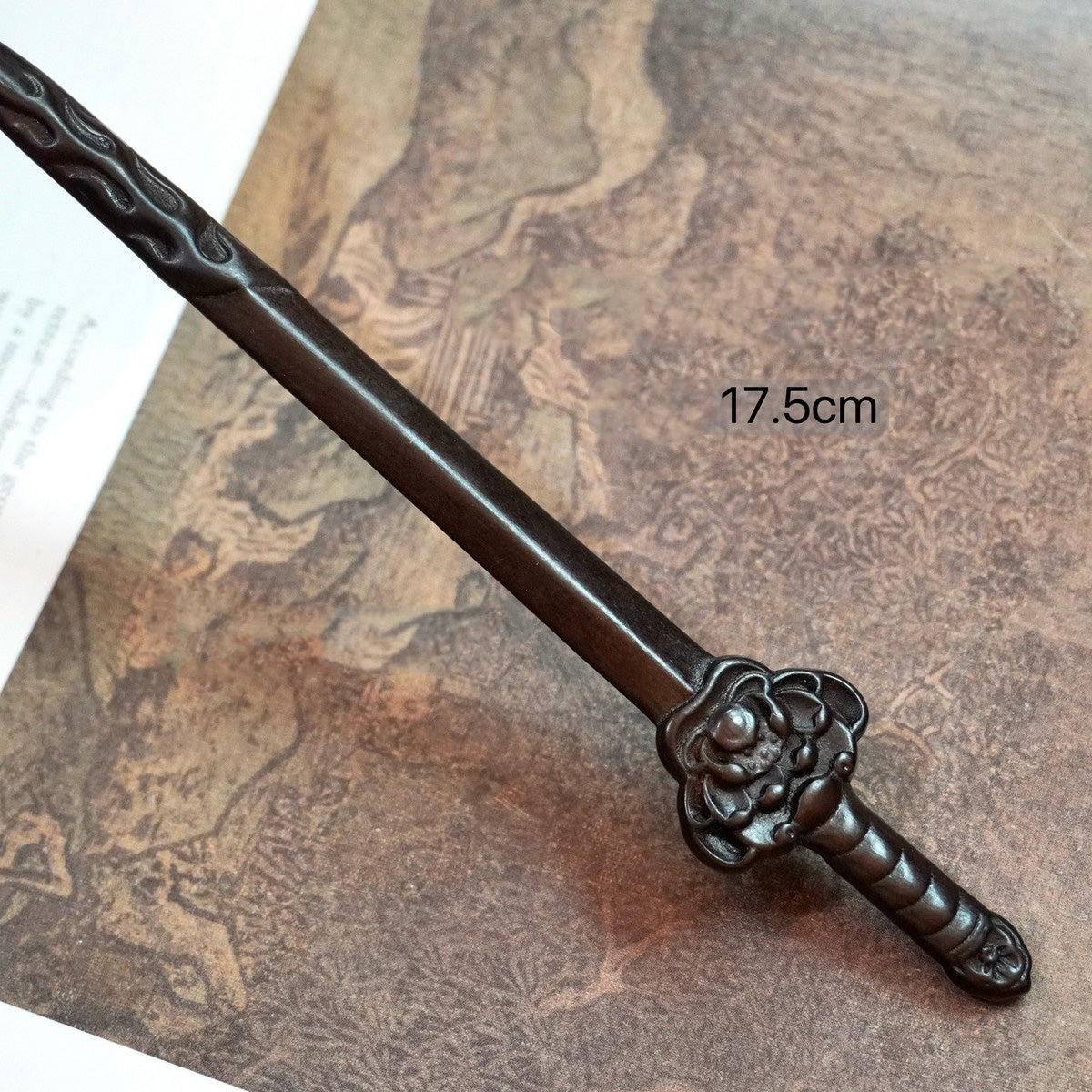 Pique à cheveux en ébène africain naturel - Lotus Épée Design 17.5cm #莲凌
