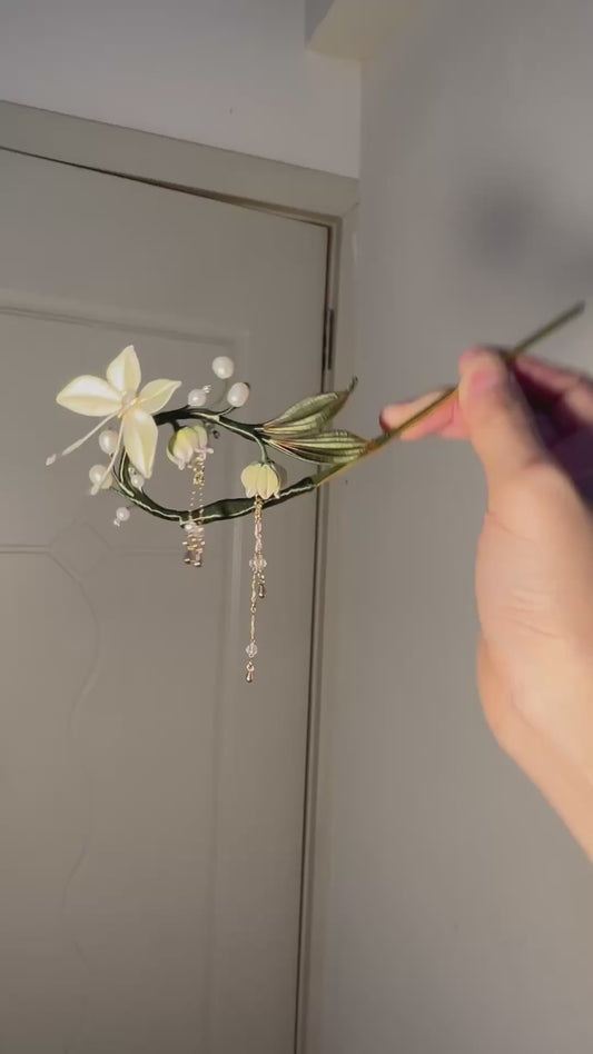 Handmade Lily of the Valley and Butterfly Chanhua Hairpin - Artisanal Thread-Wrapped Hair Accessory
